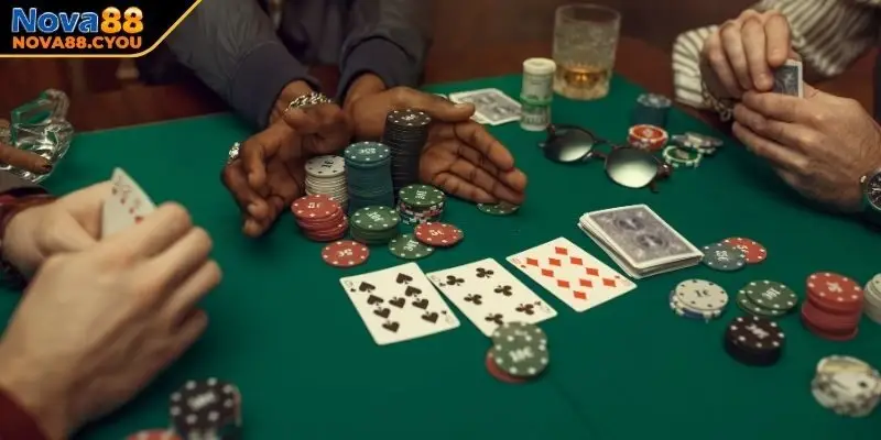Hướng dẫn chi tiết luật chơi Poker NOVA88